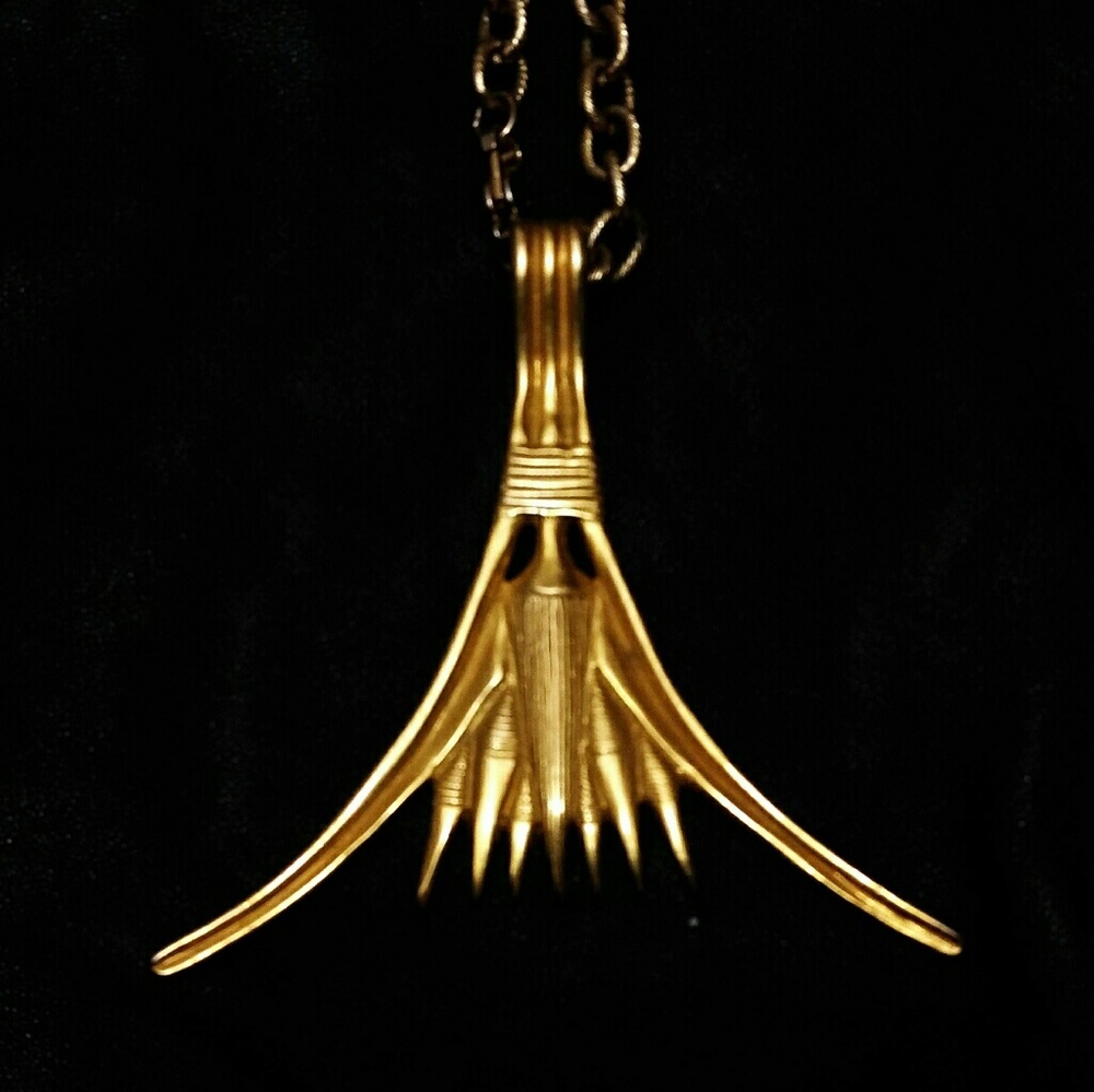 Metropolitan Museum of Art Gold Egyptian Pendant